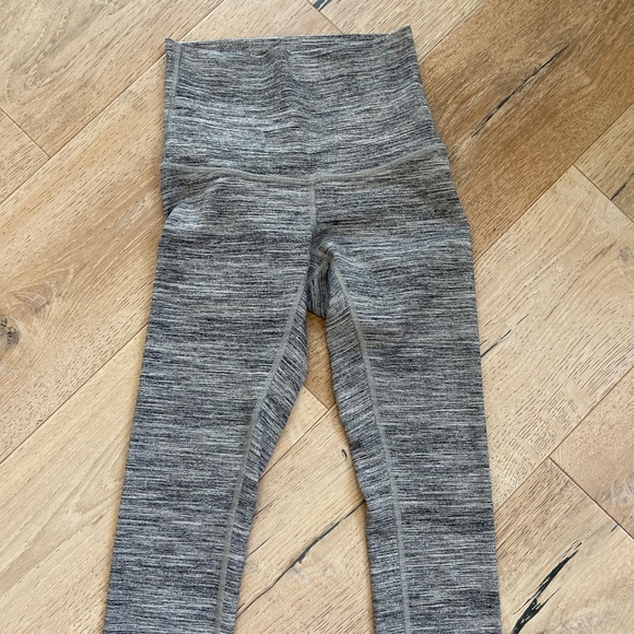 Lululemon leggings - Picture 1 of 4